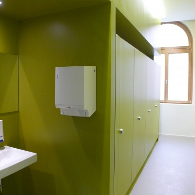 WC's Robert-Mayer-Gymnasium Heilbronn